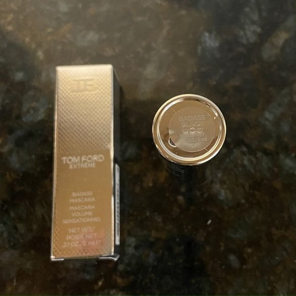 Tom Ford Extreme Eye Badass Mascara 8 mL - Picture 2 of 2
